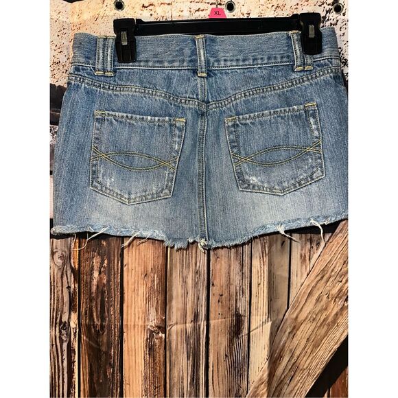 Vtg Abercrombie & Fitch Jean Mini Skirt Size 2 Blue Denim Lowrise Distress Y2K R - Picture 4 of 5